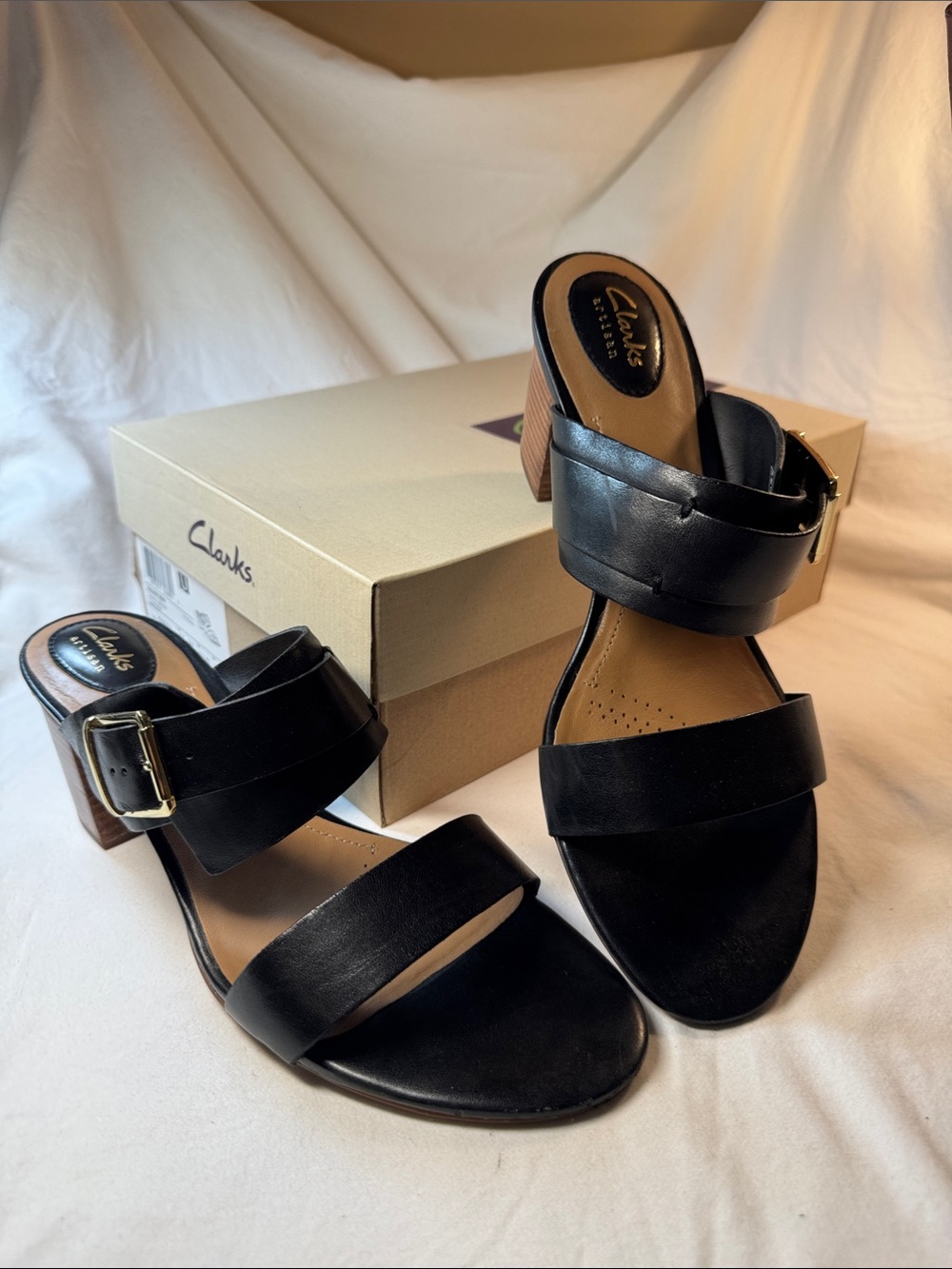 Clarks Black Leather Two-Strap Block Heel Sandals size 11